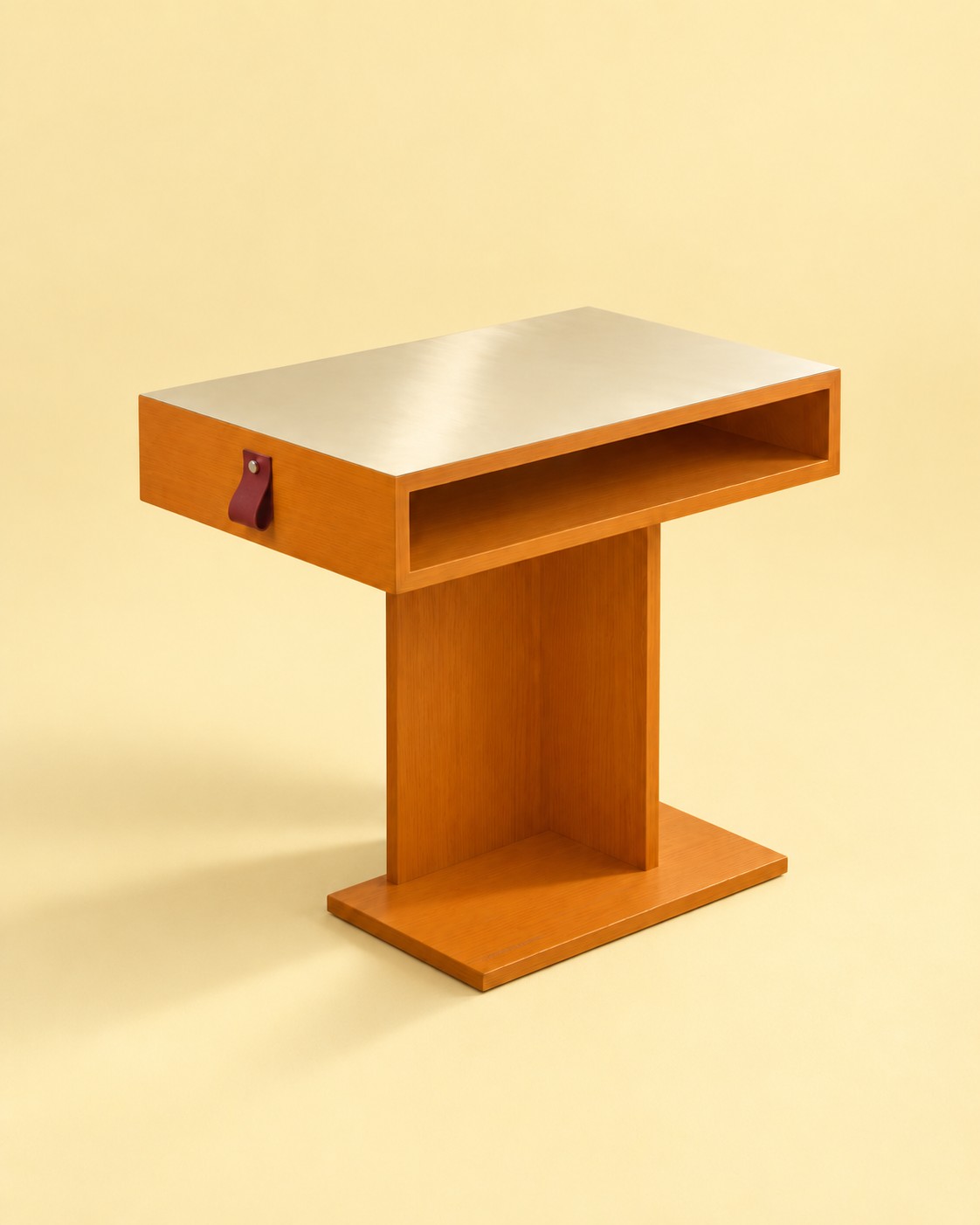 The finished podium side table